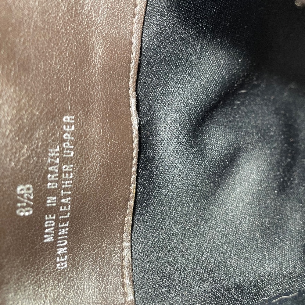 Talbots Brown Suede Ankle Boots Booties Buckle Stacked Heel Classic Size 8 1/2 - Picture 8 of 9